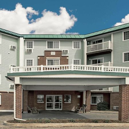Hotel Baymont By Wyndham Essex Burlington Area Zewnętrze zdjęcie